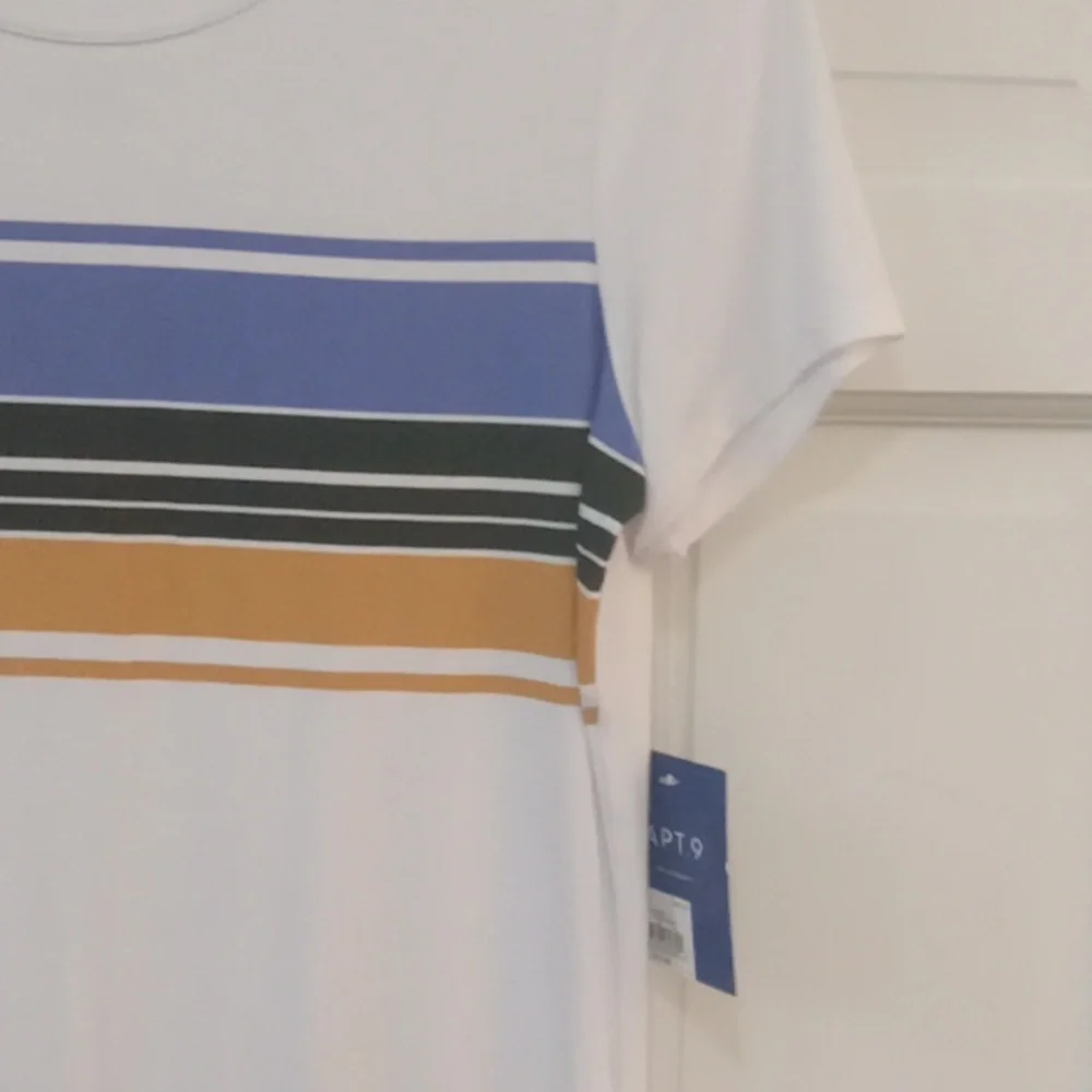 Apt. 9 Women's Short Sleeve Top - Picture 4 of 9